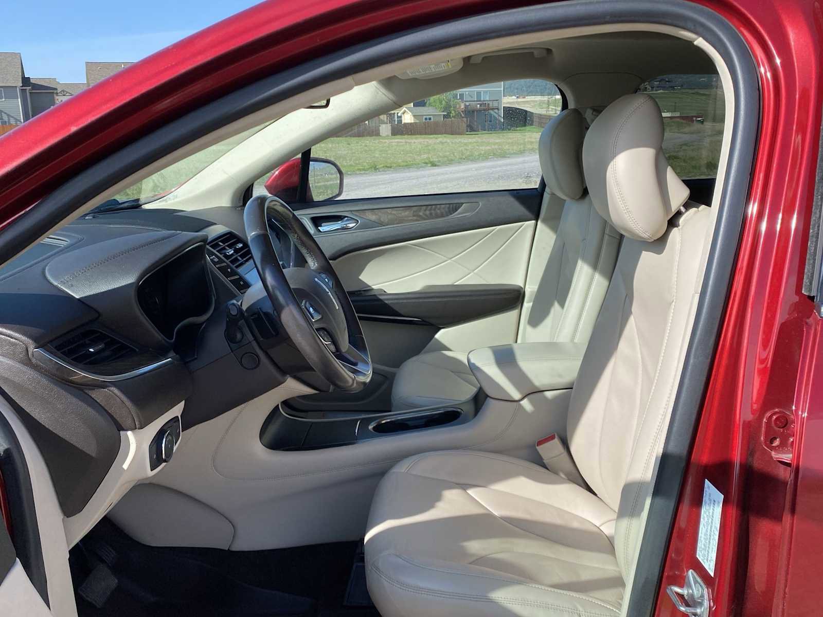 Used 2018 Lincoln MKC Reserve AWD/4WD image 17