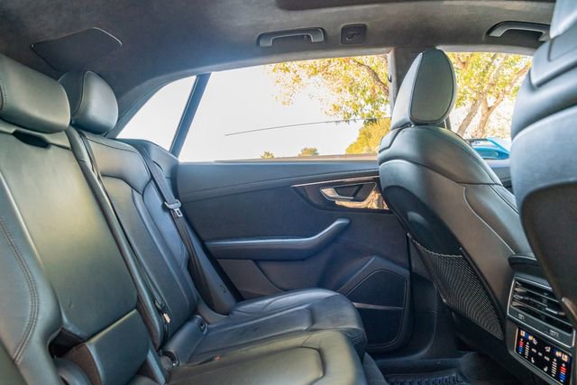 Used 2021 Audi Q8 Prestige w/ Prestige Package image 40