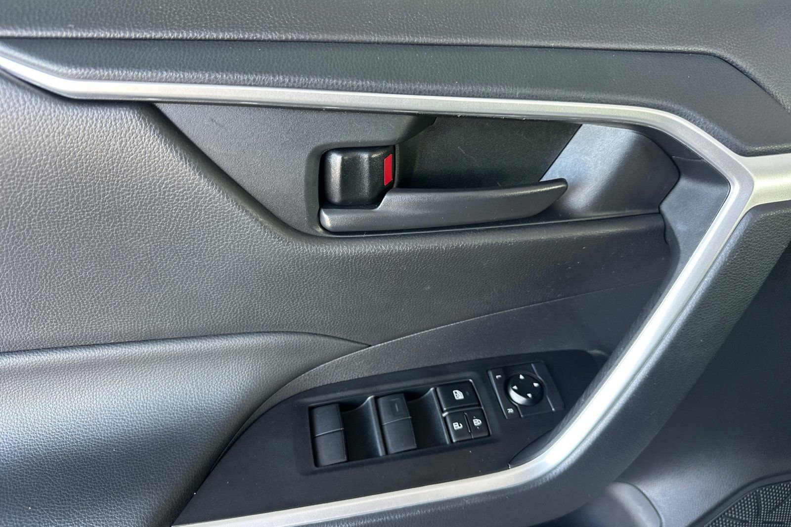 Certified 2024 Toyota RAV4 LE image 13