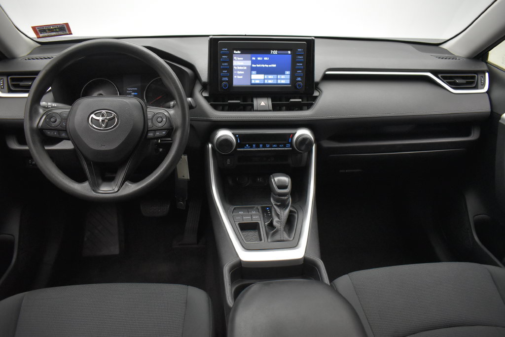 Used 2019 Toyota RAV4 LE FWD image 23