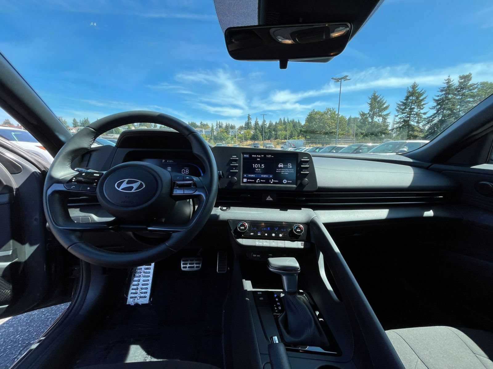 Used 2026 Hyundai Elantra Sport FWD image 33