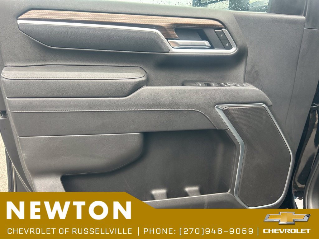 Used 2025 Chevrolet Silverado 2500 LT w/ Safety Package AWD/4WD image 8