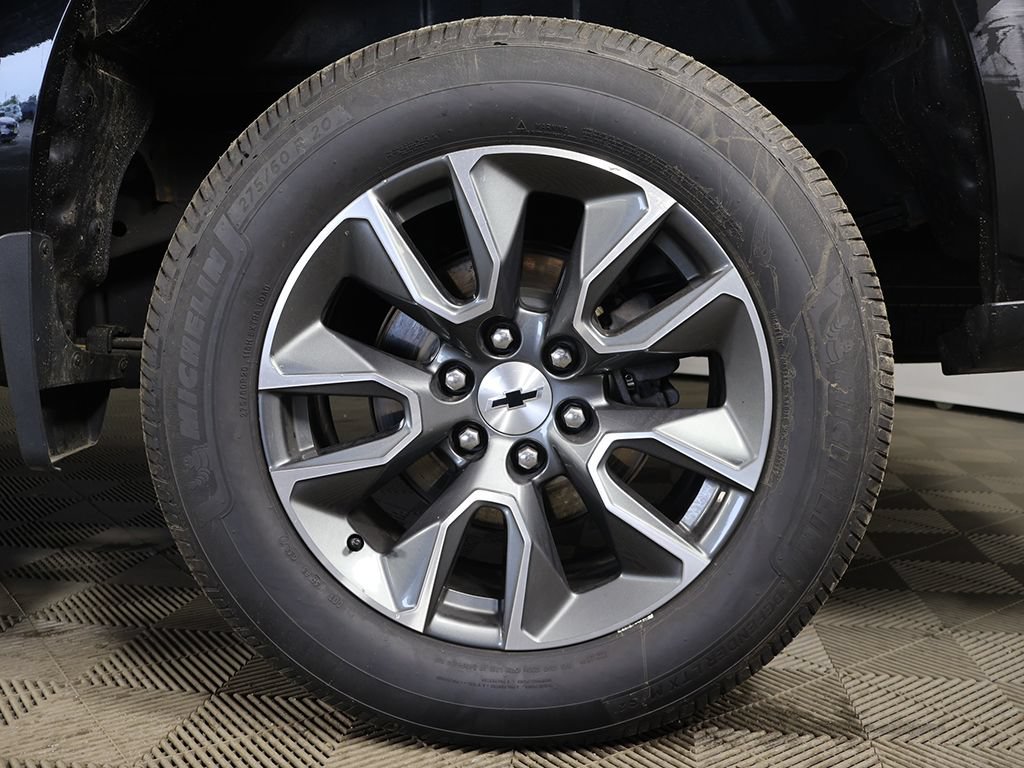 Used 2024 Chevrolet Silverado 1500 RST AWD/4WD image 16