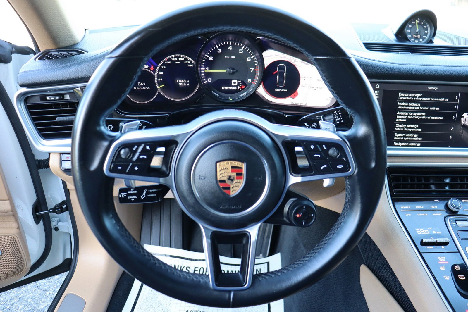 Used 2018 Porsche Panamera 4 w/ Premium Package Plus AWD/4WD image 29