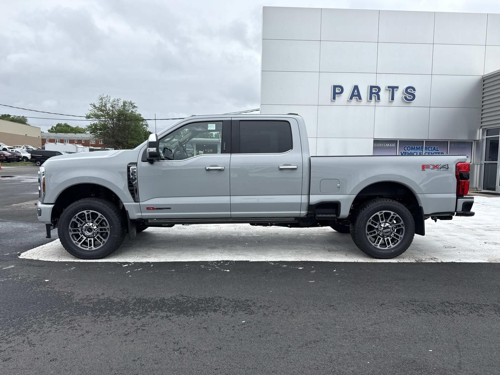 New 2026 Ford F350 Platinum w/ Platinum Plus Package AWD/4WD image 6