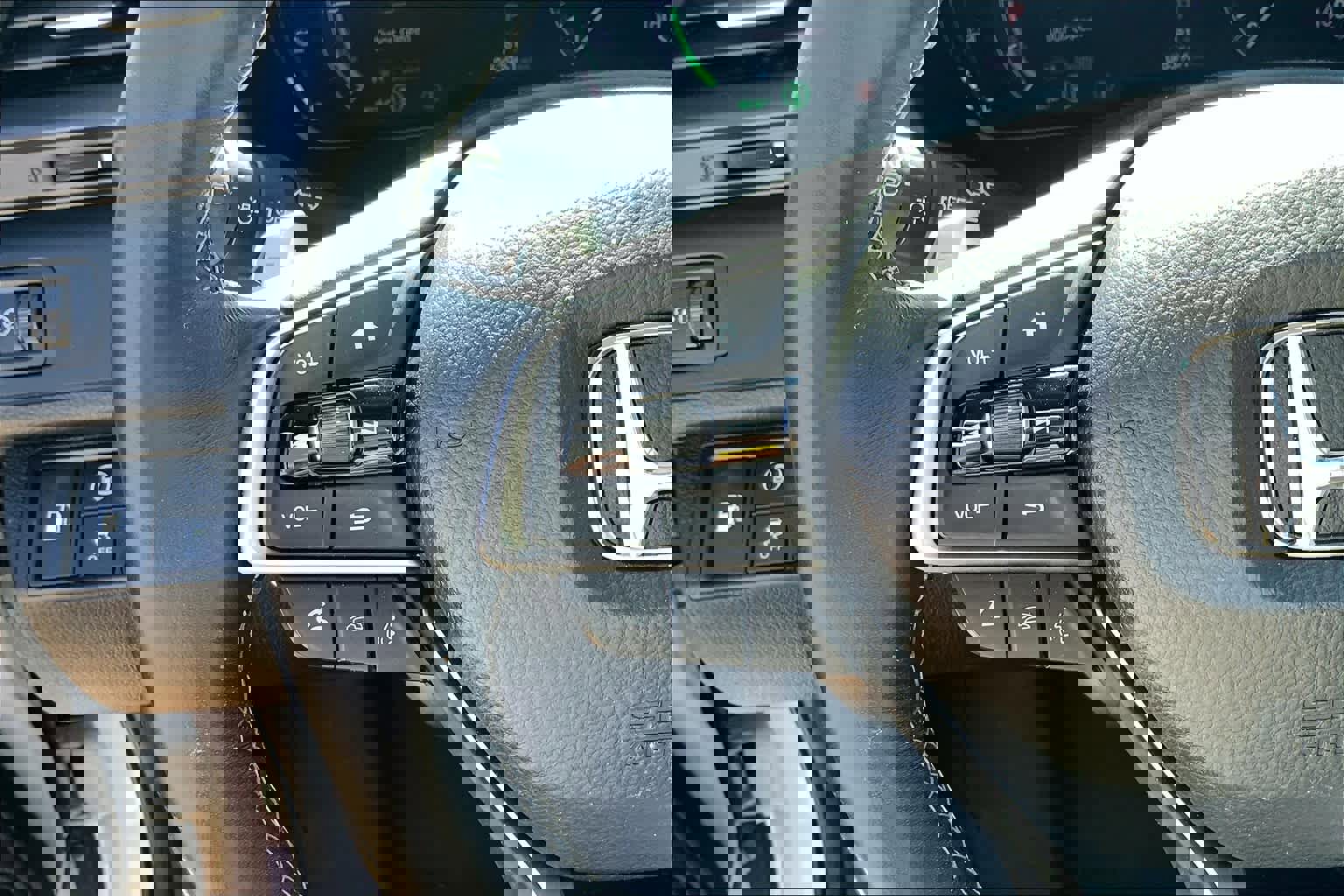 Used 2019 Honda Insight Touring image 22