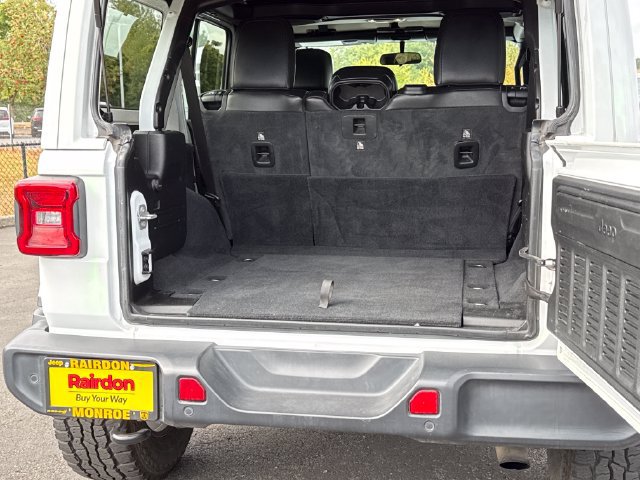 Used 2020 Jeep Wrangler Unlimited Sahara AWD/4WD image 23