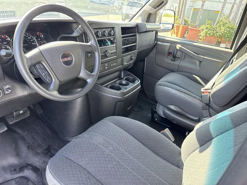 Used 2024 GMC Savana 2500 w/ Driver Convenience Package image 18