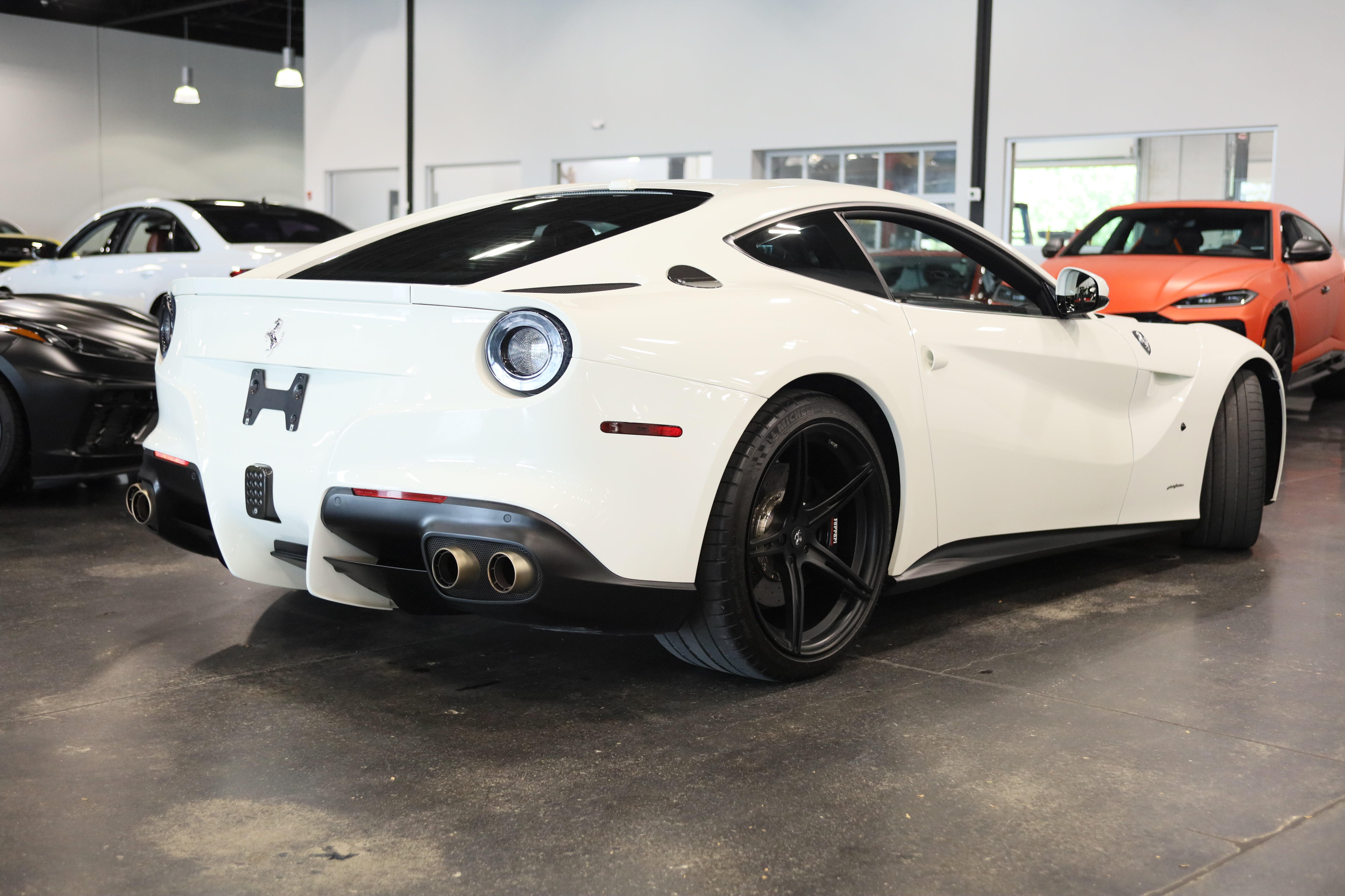 Used 2015 Ferrari F12 Berlinetta RWD image 6