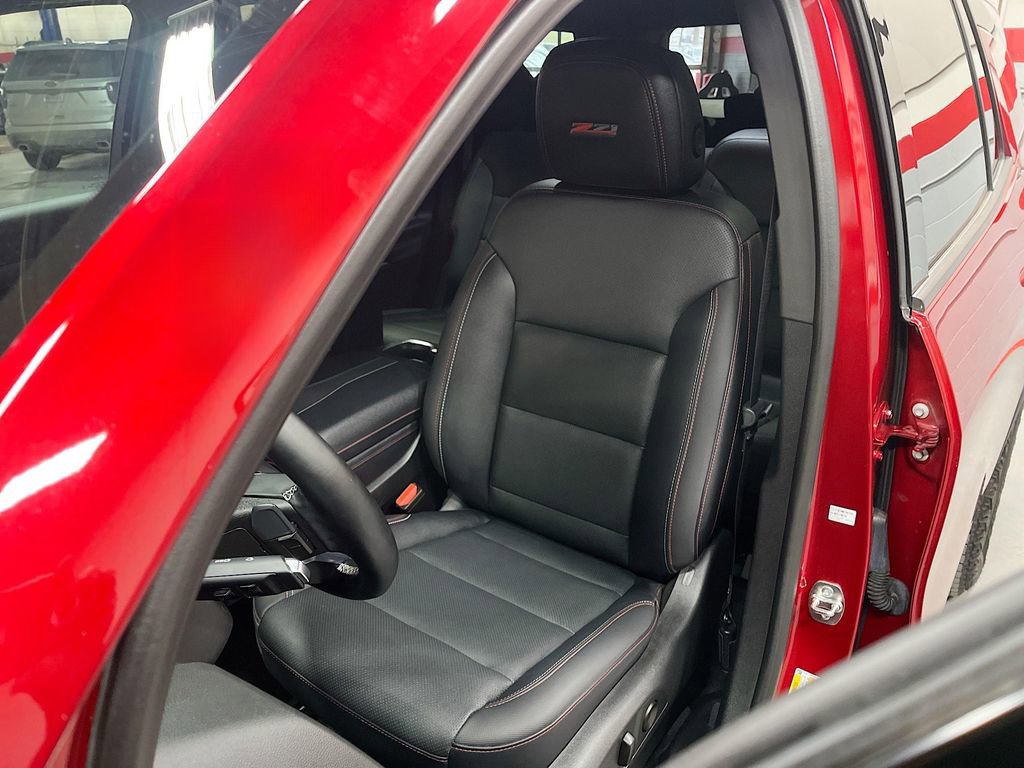 Used 2024 Chevrolet Traverse Z71 w/ Enhanced Driving Package image 20