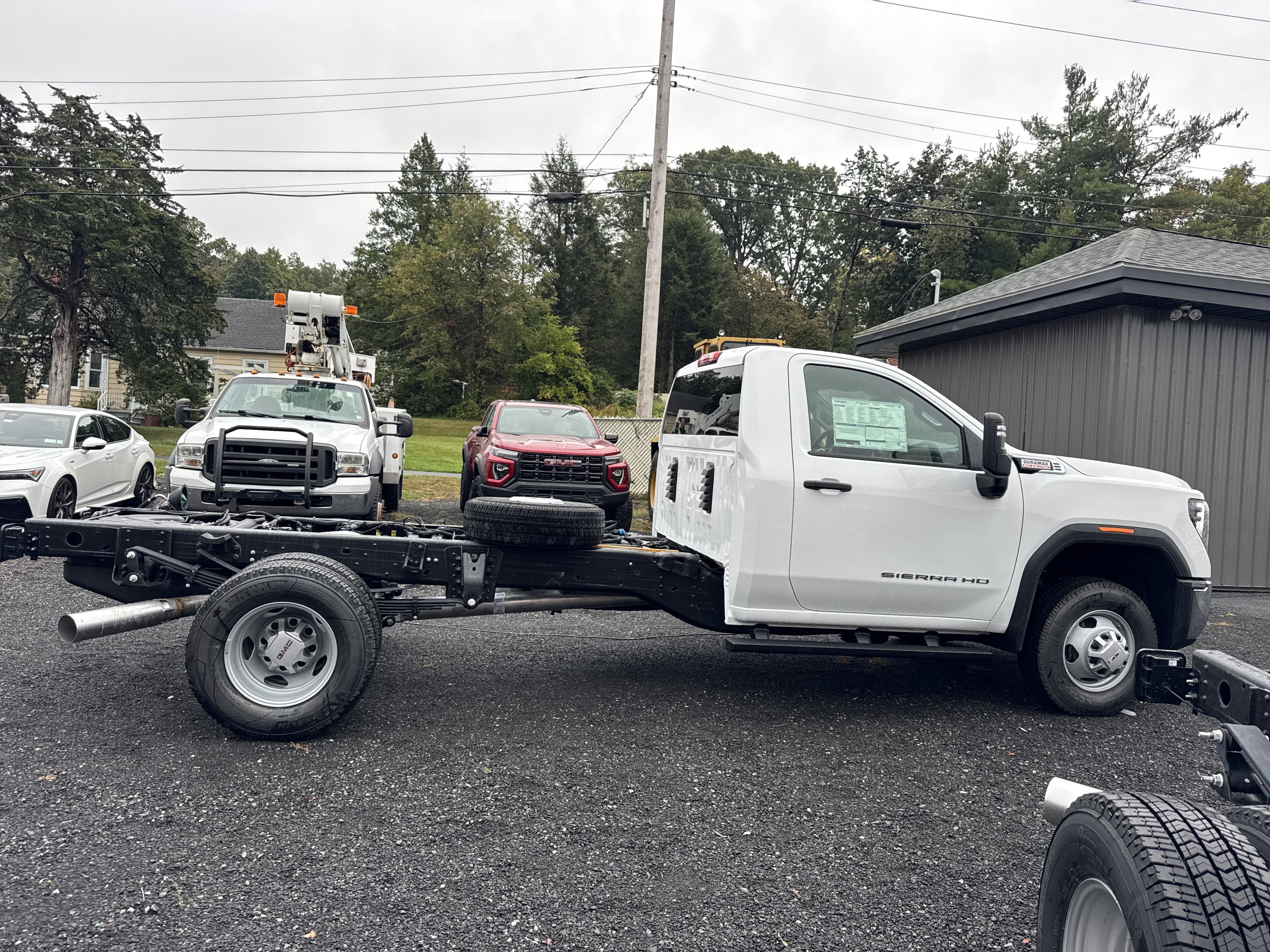 New 2025 GMC Sierra 3500 Pro w/ Convenience Package image 4