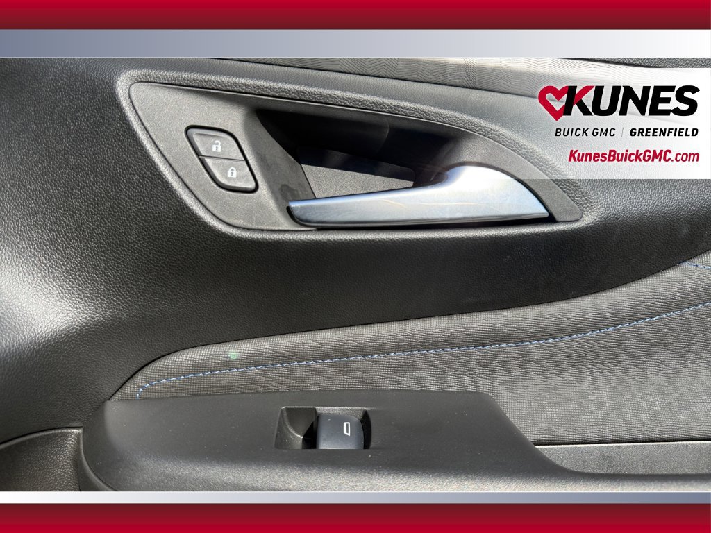 Used 2025 Buick Envista Sport Touring w/ Convenience I Package FWD image 39