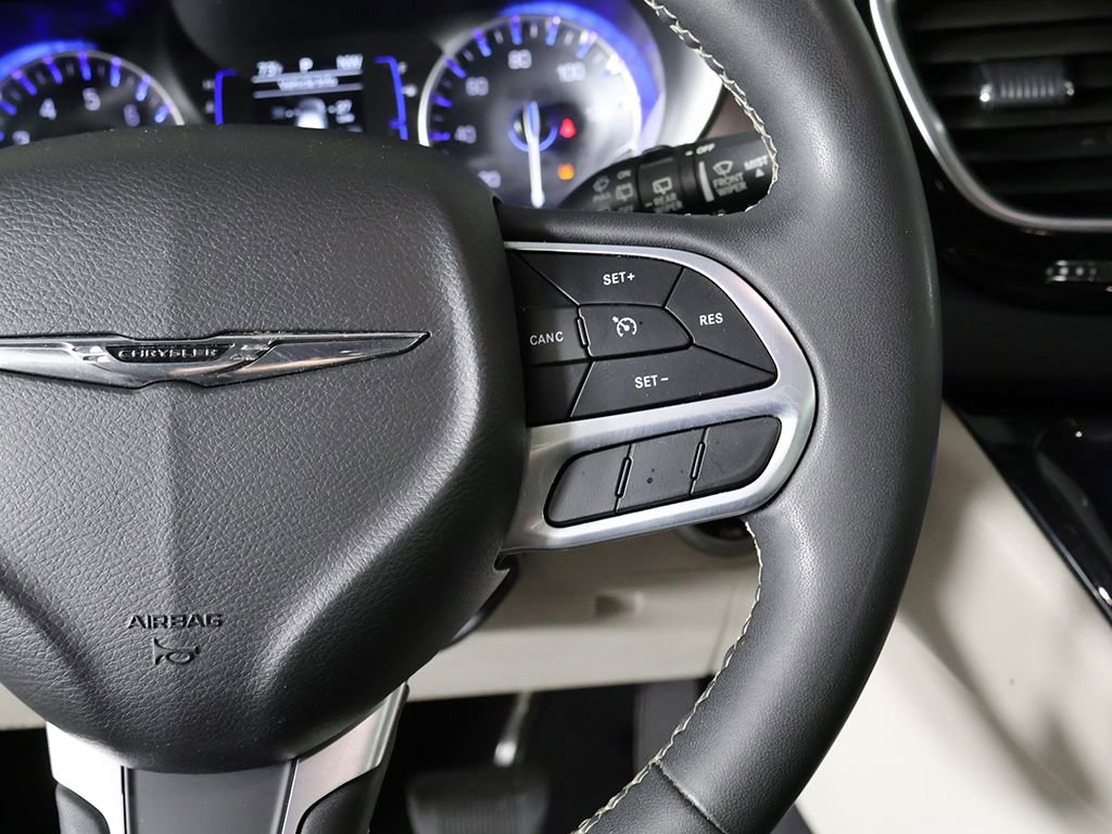 Used 2023 Chrysler Voyager LX FWD image 39