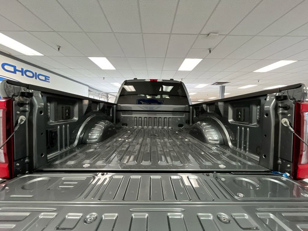 New 2026 Ford F350 4x4 Crew Cab Super Duty image 11