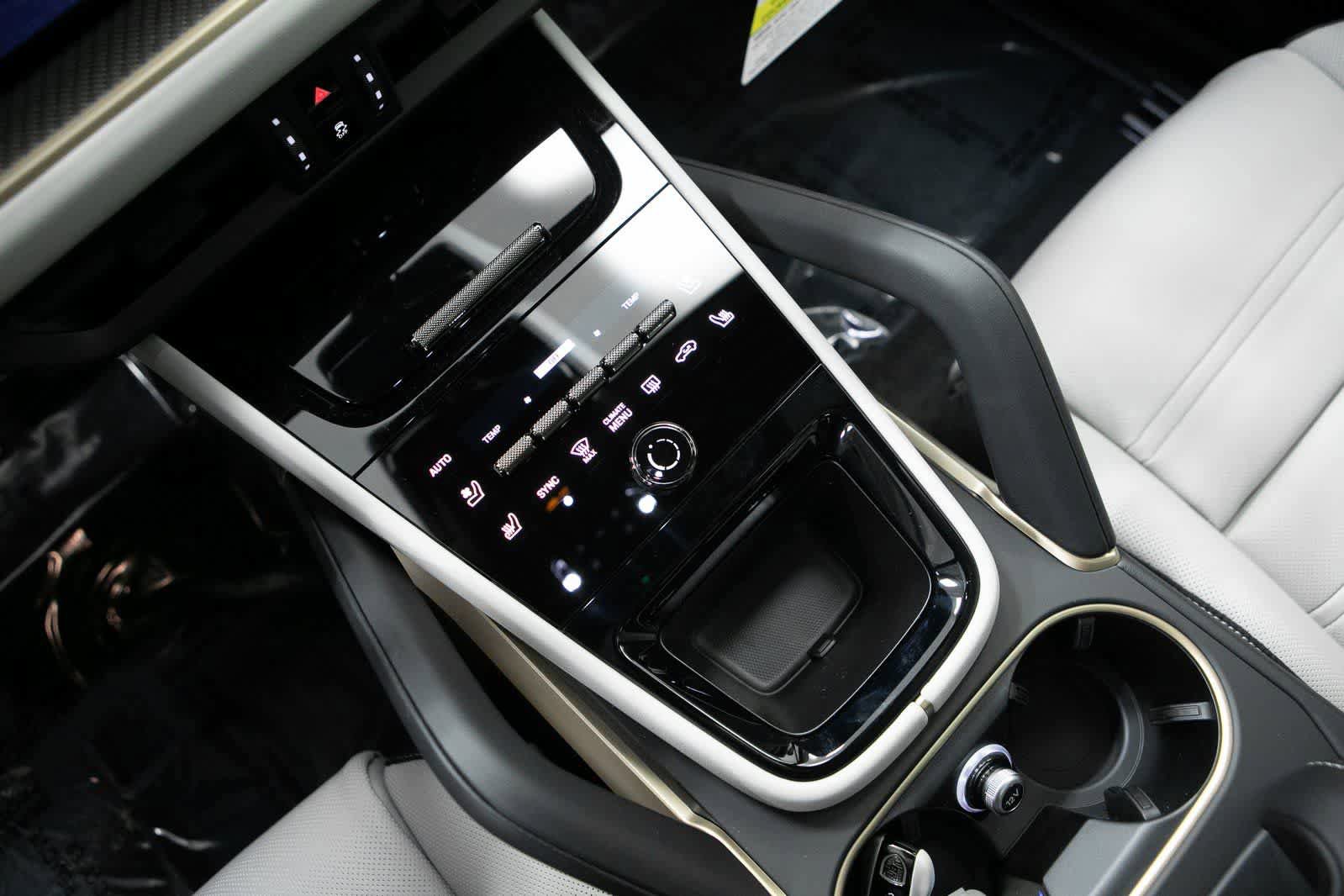 New 2026 Porsche Cayenne Turbo image 20