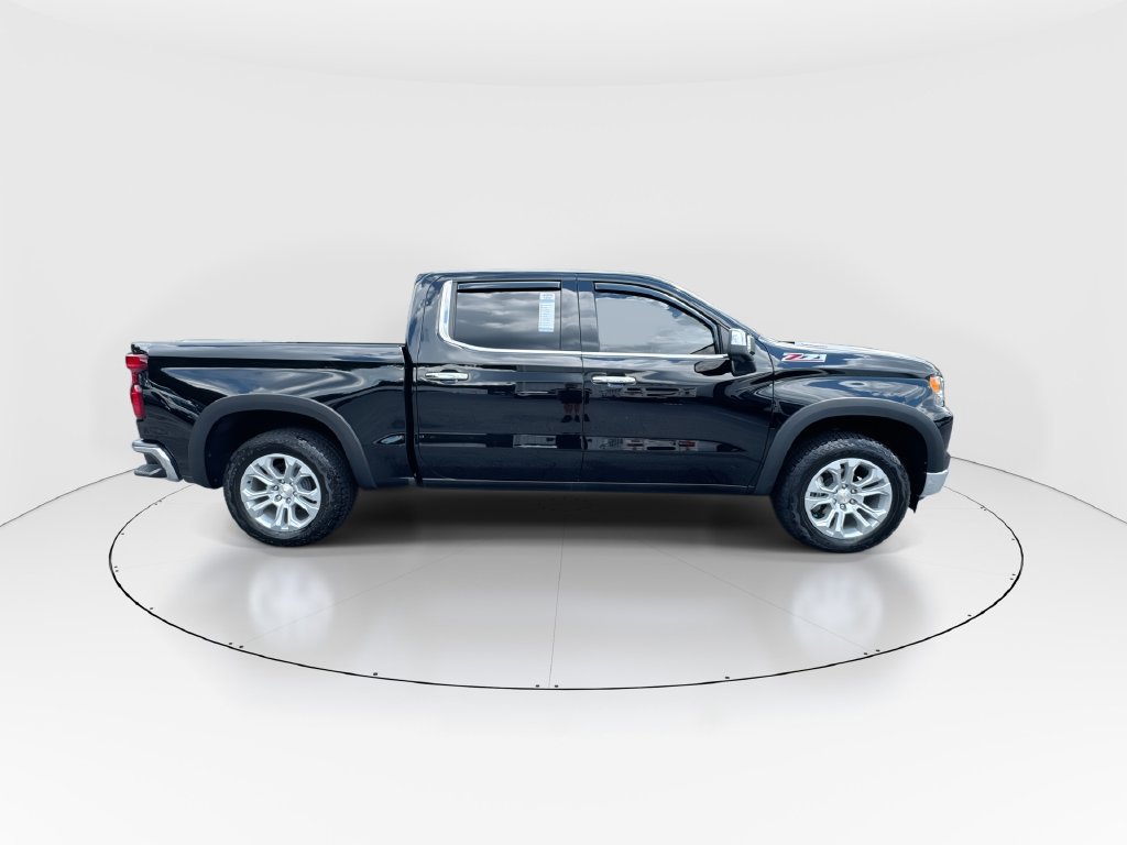 Used 2025 Chevrolet Silverado 1500 LTZ AWD/4WD image 9