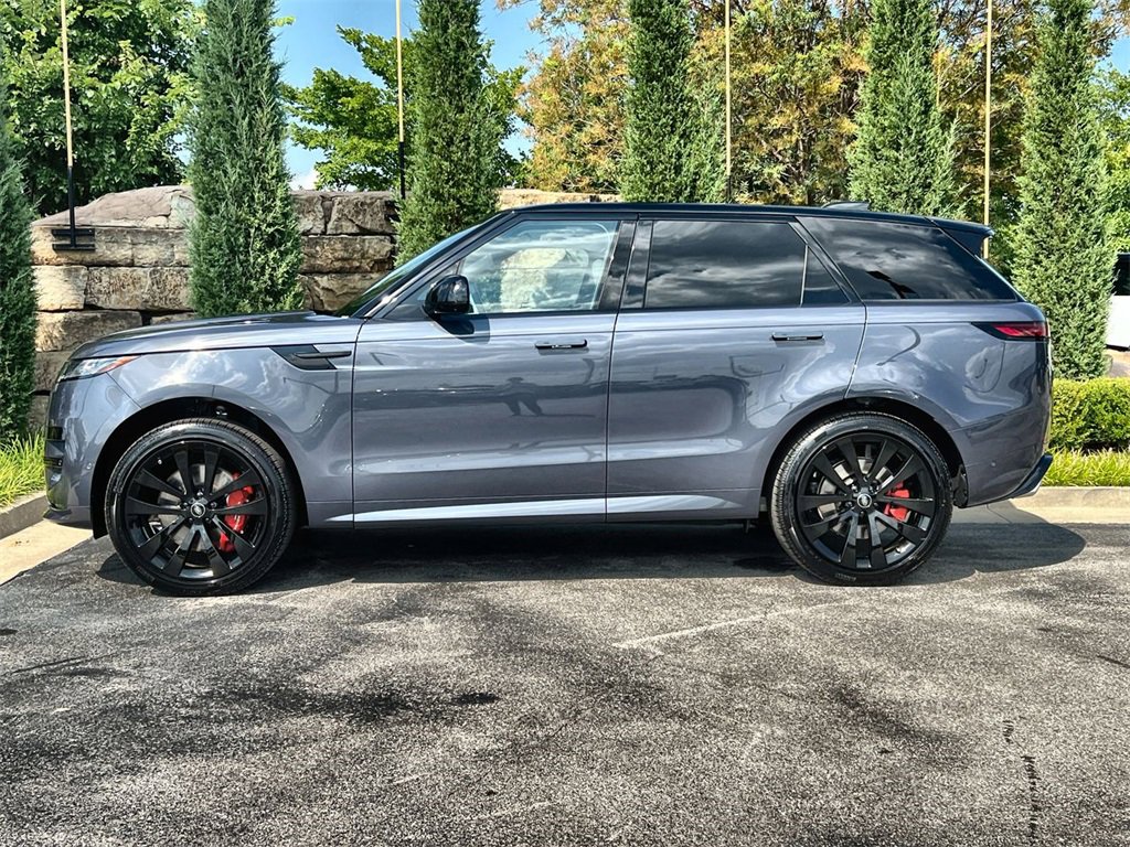 New 2025 Land Rover Range Rover Sport Dynamic SE image 2