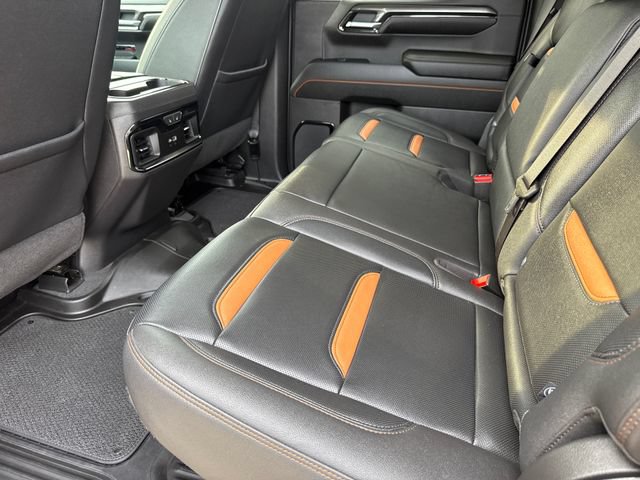 Used 2023 GMC Sierra 1500 AT4 w/ Technology Package AWD/4WD image 17