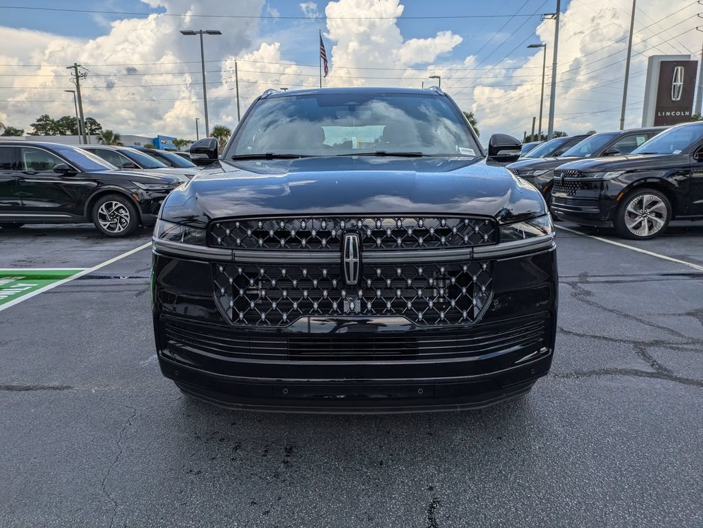 New 2027 Lincoln Navigator Black Label AWD/4WD image 9