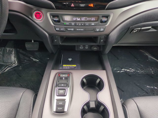 Used 2025 Honda Passport EX-L image 19