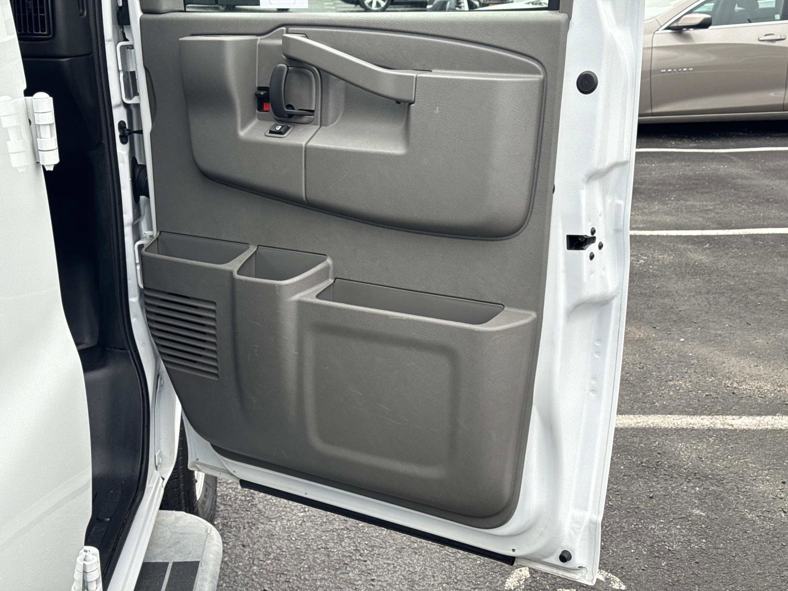 Used 2024 GMC Savana 2500 Work Van w/ Driver Convenience Package image 12