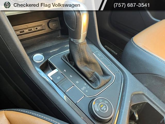 Used 2019 Volkswagen Tiguan SE w/ Panoramic Sunroof Package AWD/4WD image 32