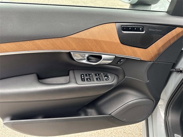 Used 2024 Volvo XC90 B6 Plus w/ Protection Package Premier image 15