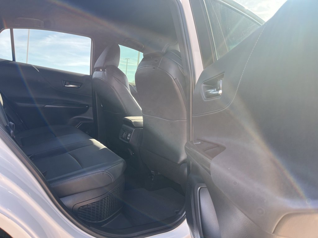 Used 2021 Toyota Venza XLE image 23