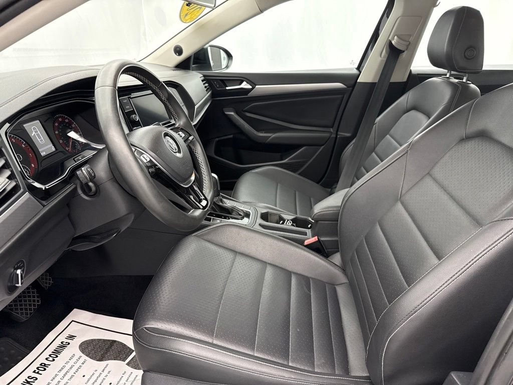 Used 2021 Volkswagen Jetta SE FWD image 16