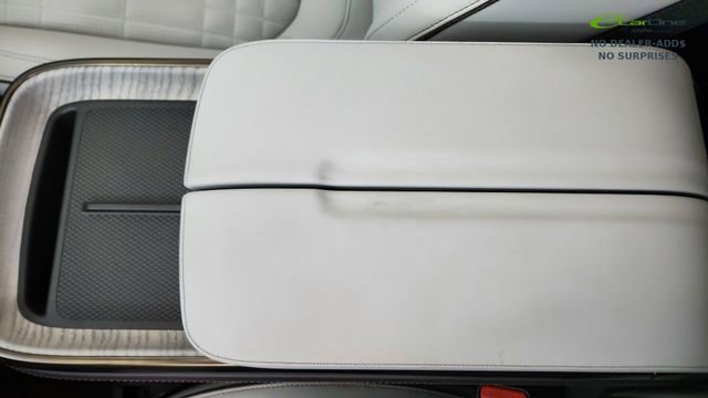 Used 2025 Rivian R1T Premium AWD/4WD image 49