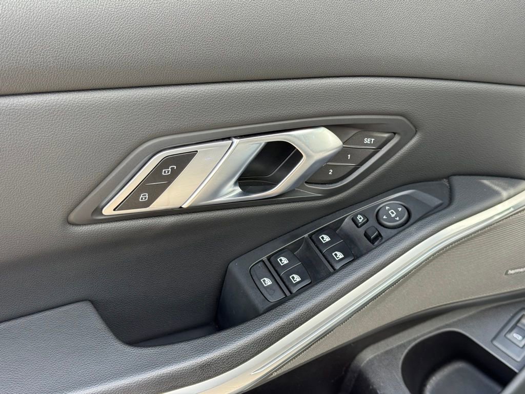 Used 2023 BMW 330i xDrive Sedan w/ M Sport Package image 11