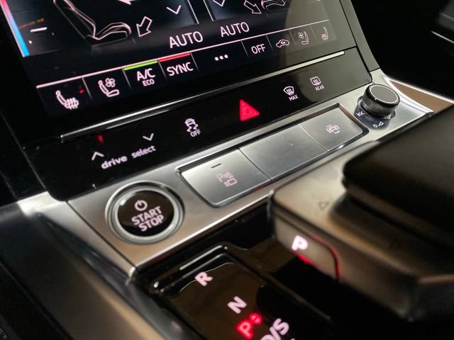 Used 2024 Audi Q8 e-tron Premium Plus w/ Premium Plus Package AWD/4WD image 58