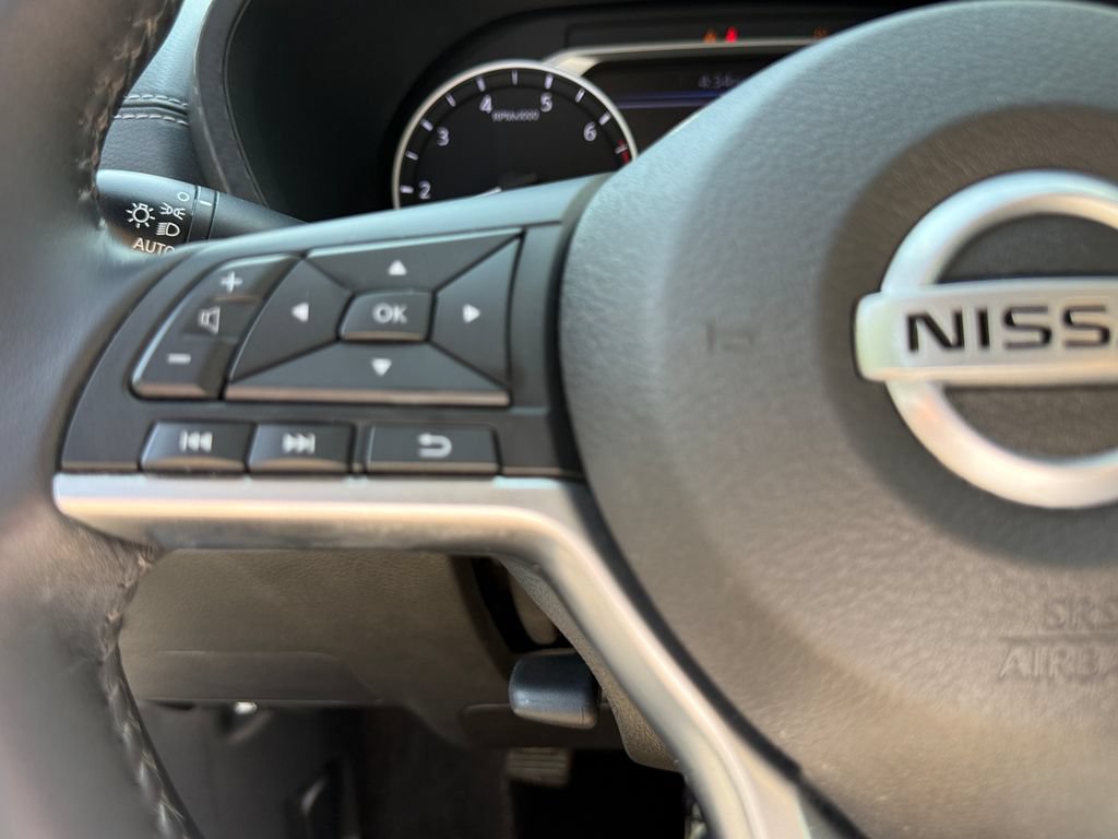 Used 2020 Nissan Sentra SV FWD image 22