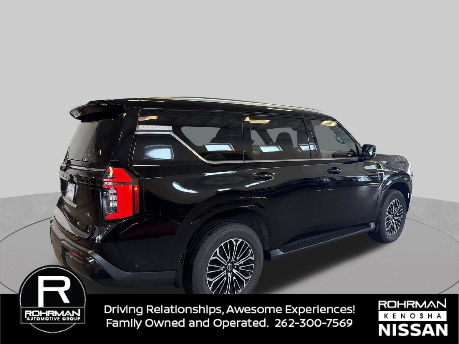 Certified 2025 Nissan Armada SL w/ Captain's Chari Seat Package AWD/4WD image 6