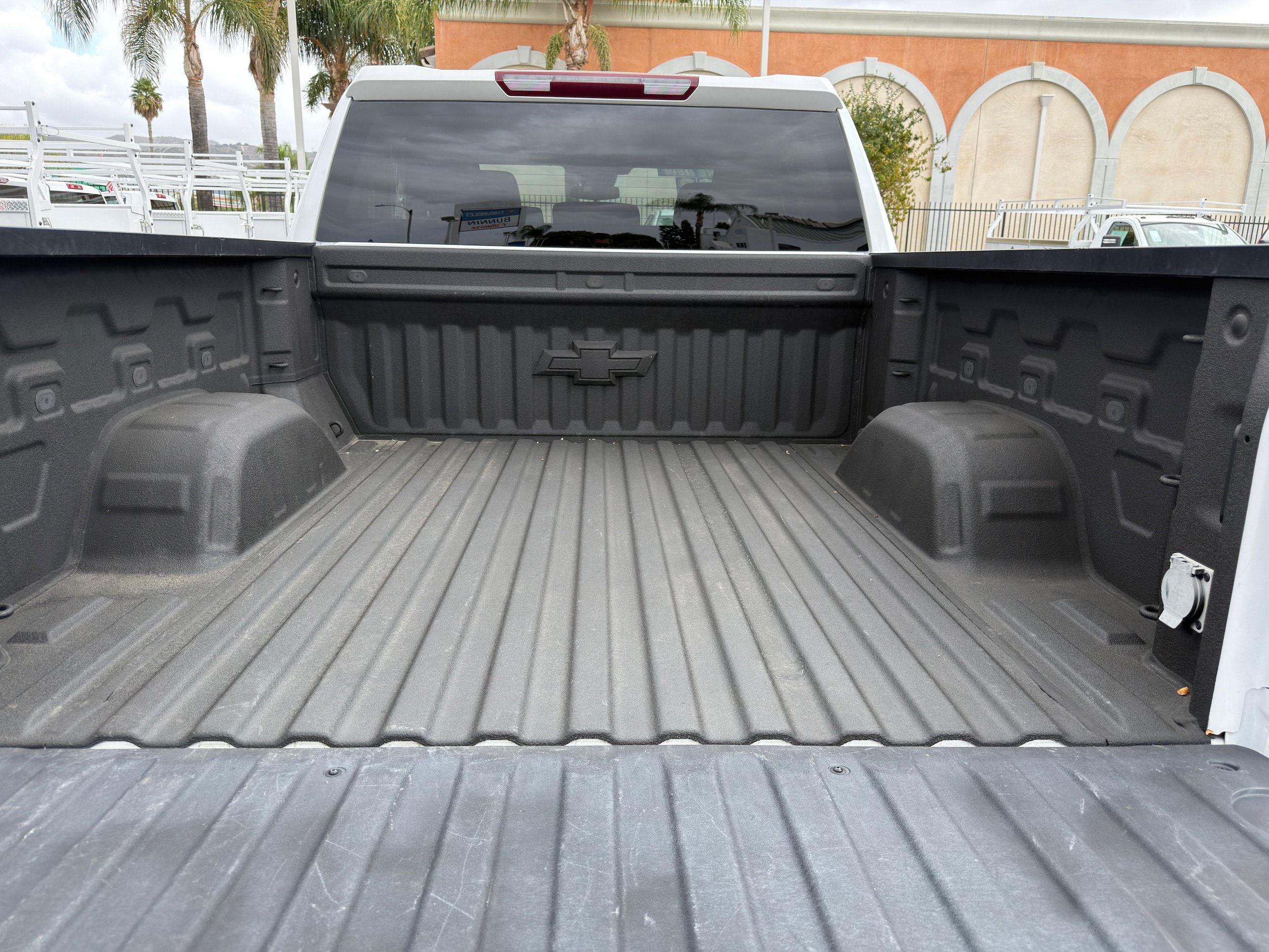 Used 2023 Chevrolet Silverado 1500 LT Trail Boss w/ Protection Package AWD/4WD image 18