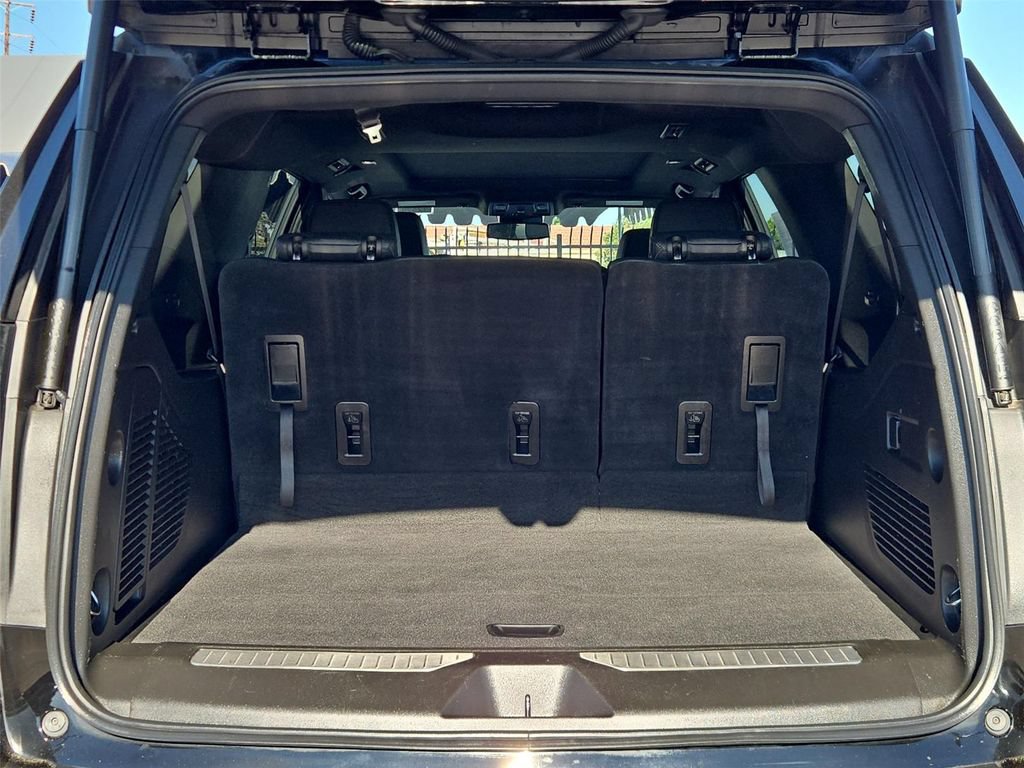 Certified 2025 Chevrolet Suburban RST w/ Sun And Tow Package RWD image 18