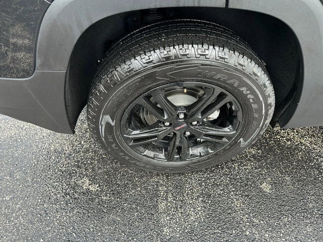 Used 2024 GMC Terrain AT4 w/ Tech Package image 30