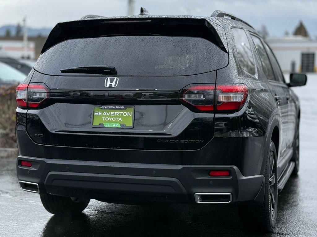 Used 2025 Honda Pilot Black Edition image 5