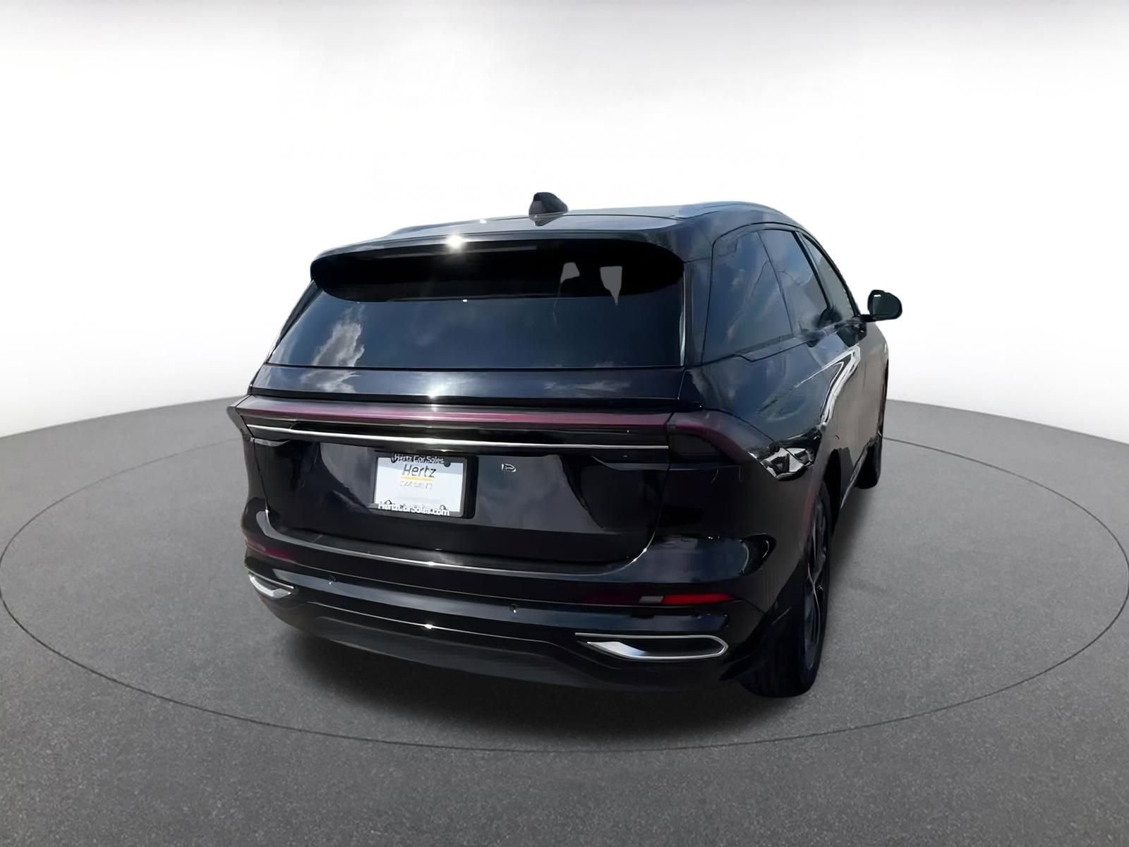 Used 2024 Lincoln Nautilus Reserve image 15