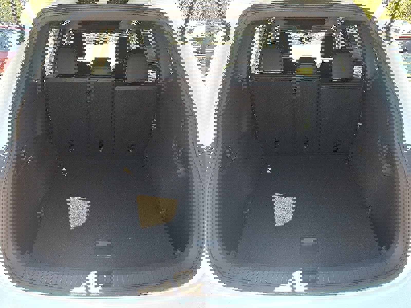 Used 2021 Volkswagen Tiguan SE R-Line image 28