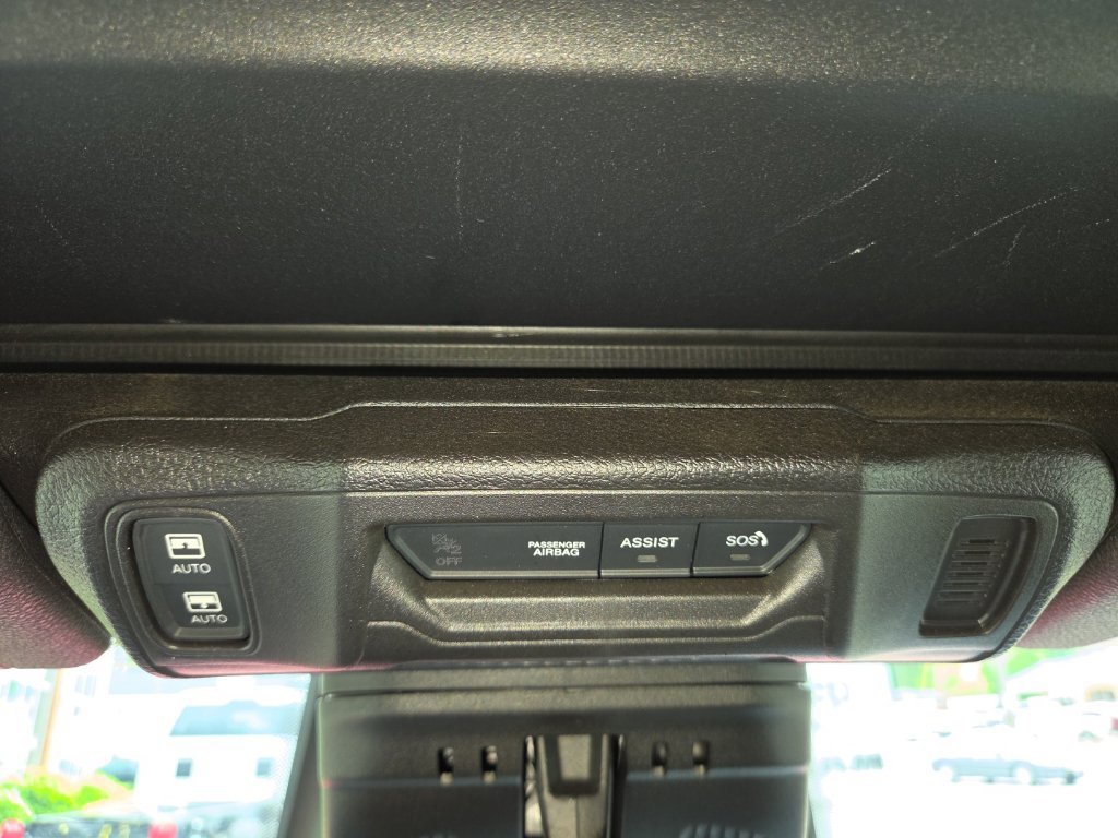 Certified 2025 Jeep Wrangler Unlimited Sahara w/ Safety Group AWD/4WD image 20