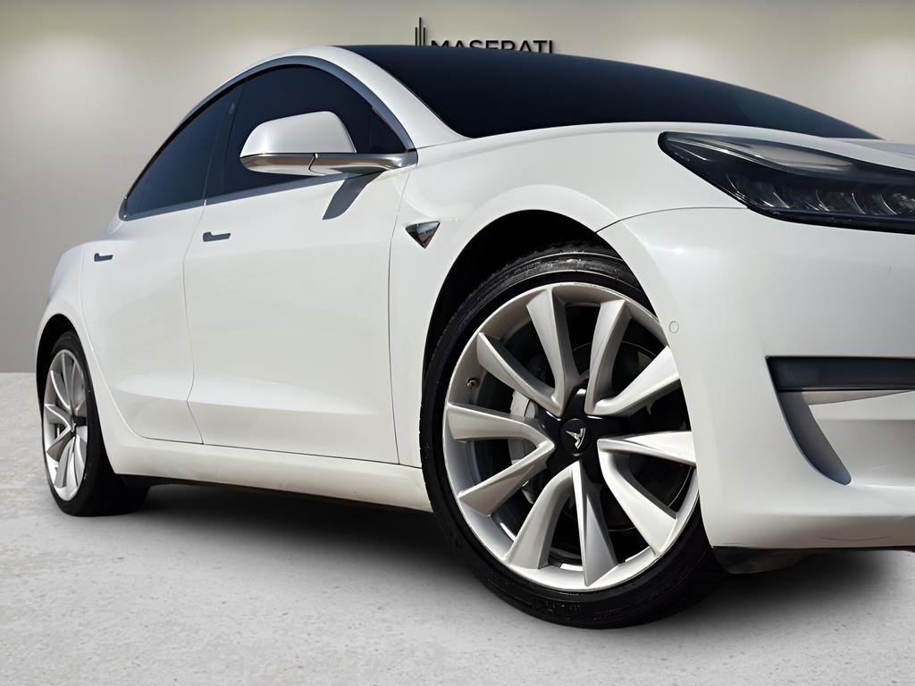 Used 2020 Tesla Model 3 Performance image 1