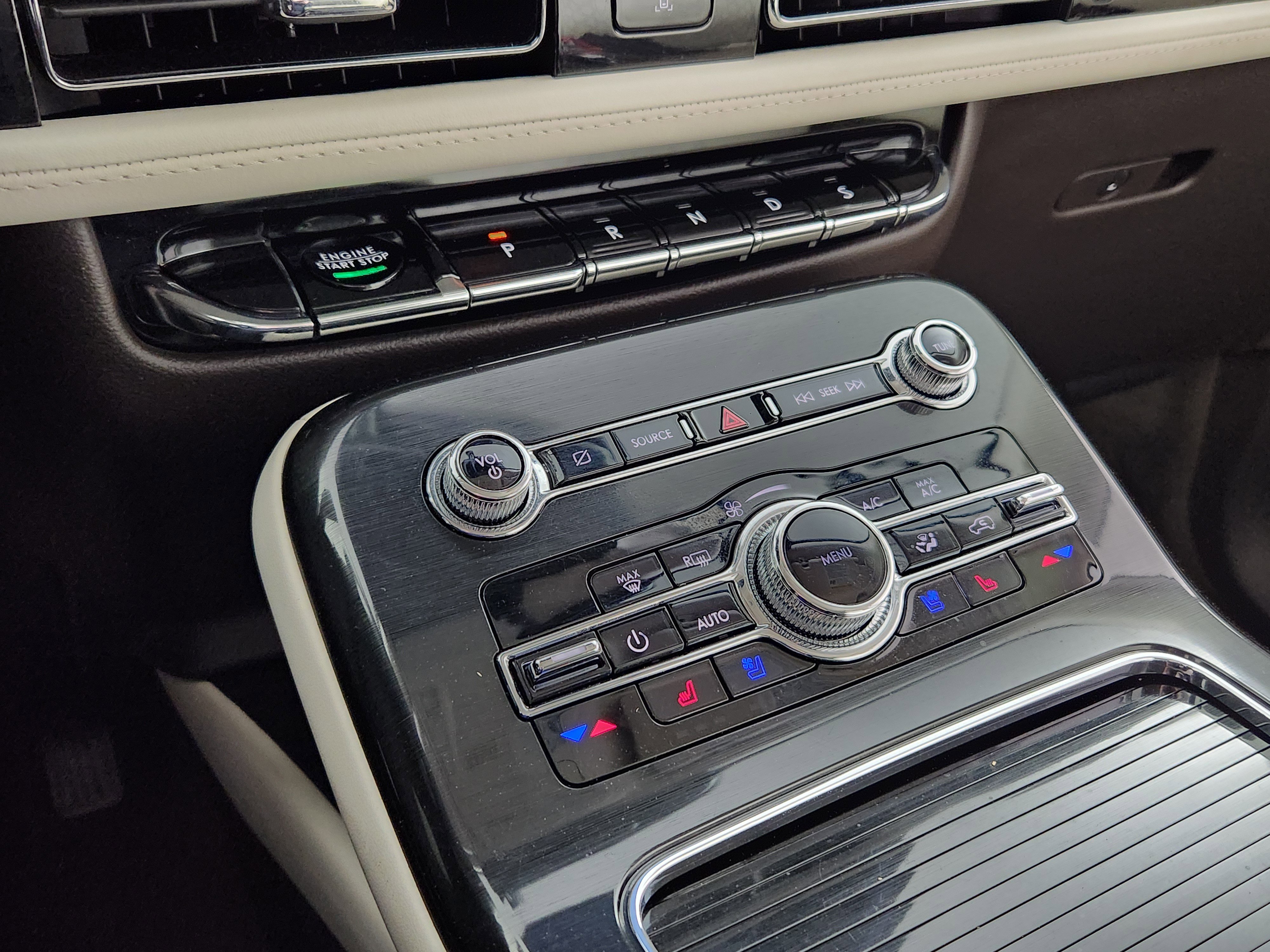 Used 2022 Lincoln Nautilus Black Label w/ Class II Trailer Tow Package image 24