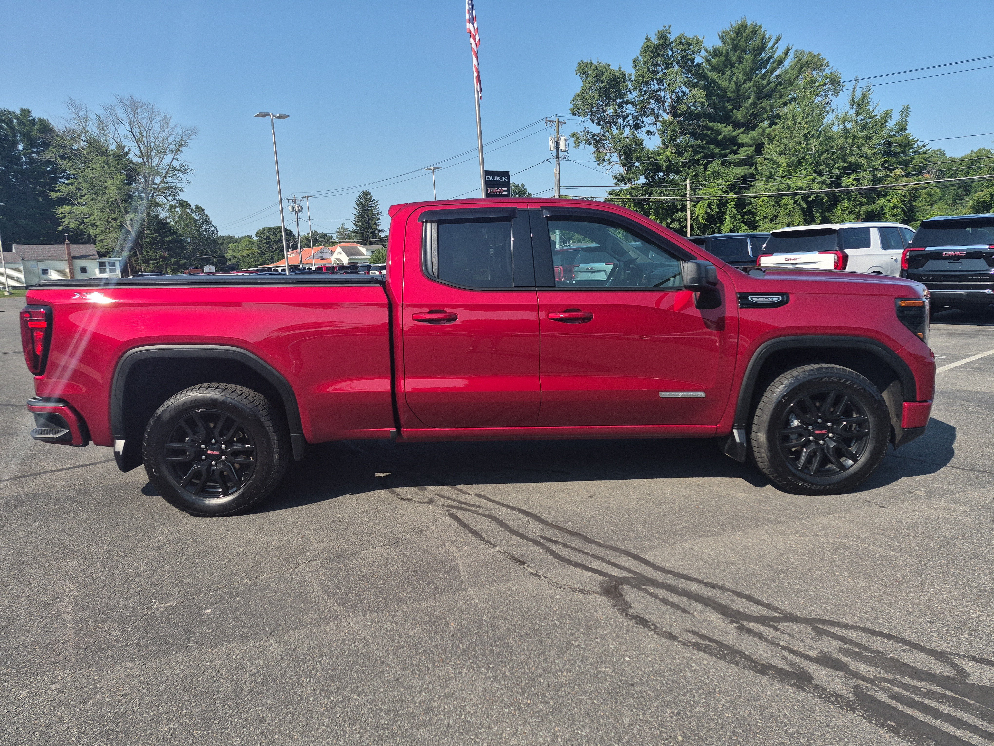 Used 2023 GMC Sierra 1500 Elevation AWD/4WD image 6