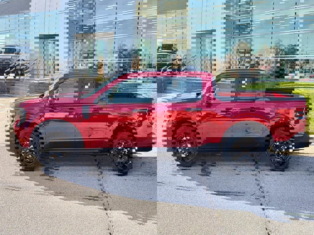 New 2025 Ford Maverick XLT w/ XLT Luxury Package image 2