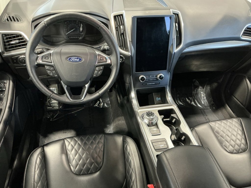 Used 2024 Ford Edge Titanium image 18