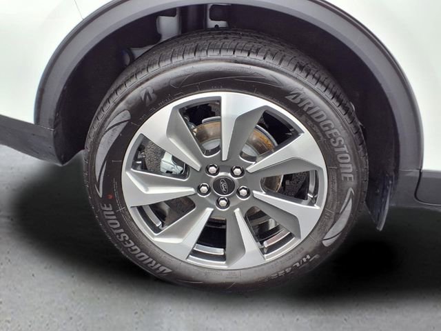 Used 2024 Ford Escape Platinum AWD/4WD image 9