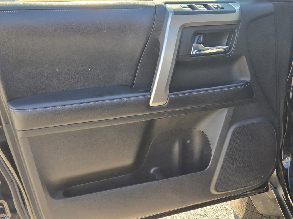 Used 2018 Toyota 4Runner SR5 image 15