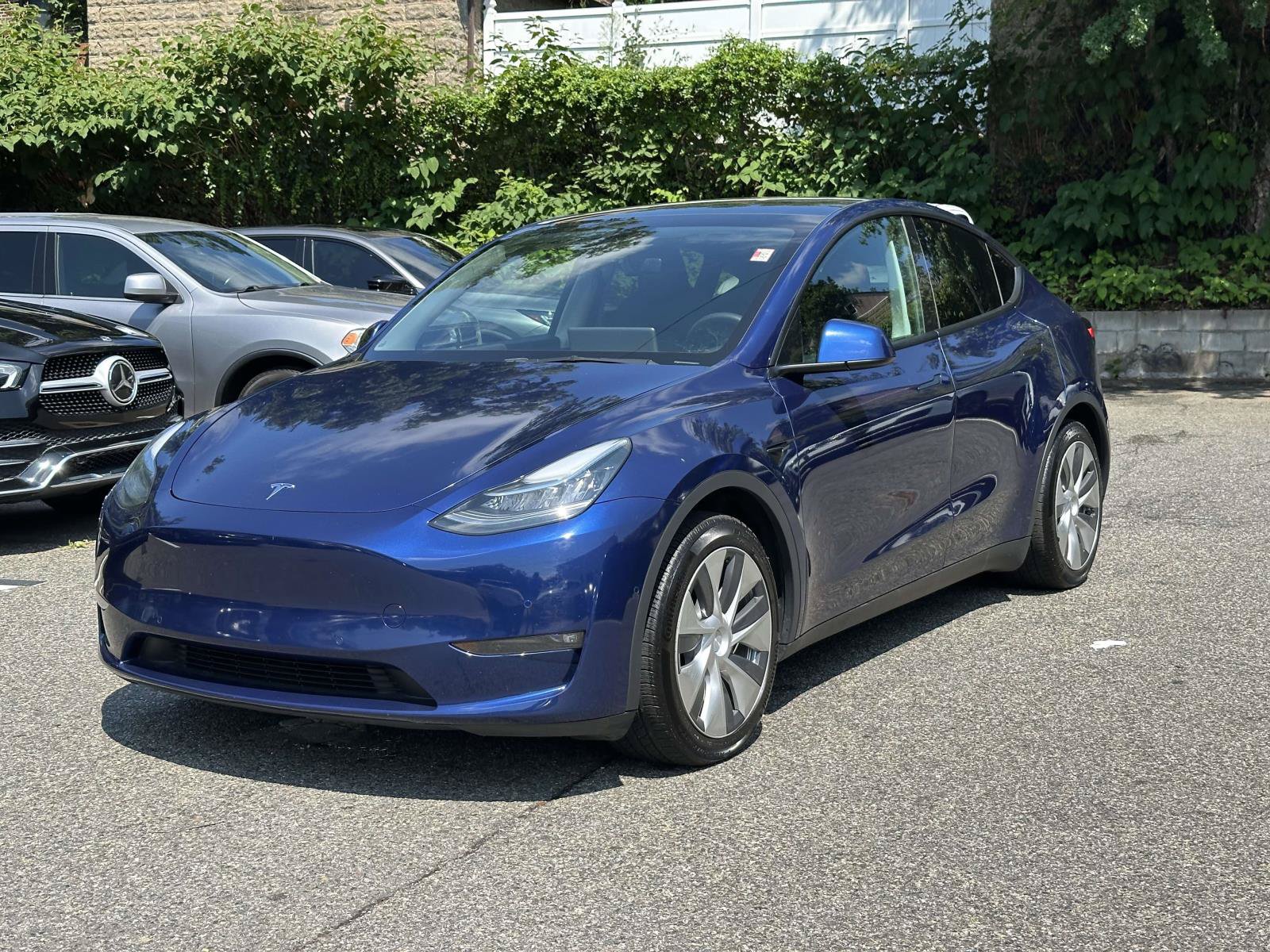 Used 2021 Tesla Model Y Long Range AWD/4WD image 7