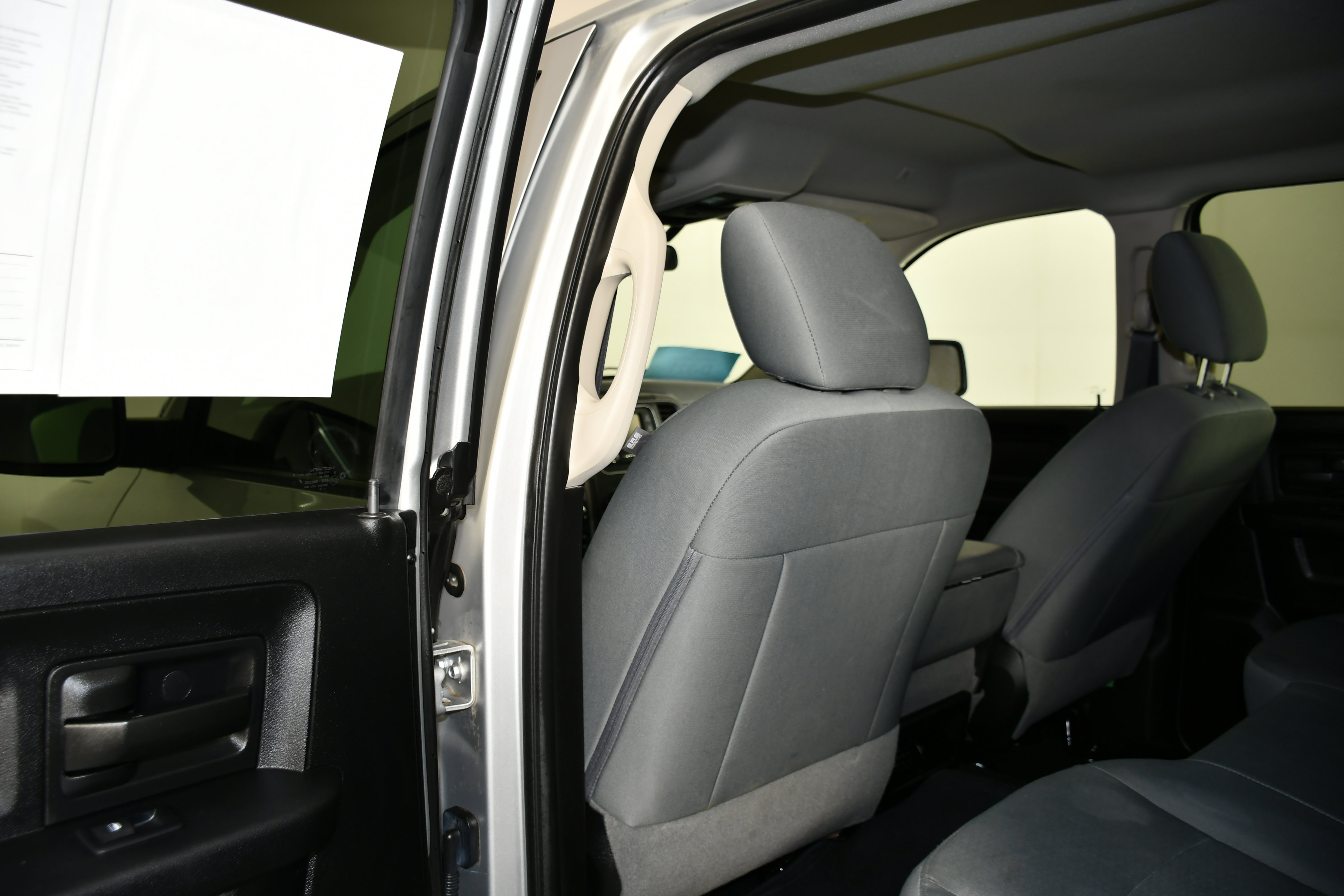 Used 2017 RAM 1500 Express w/ Express Value Package image 48